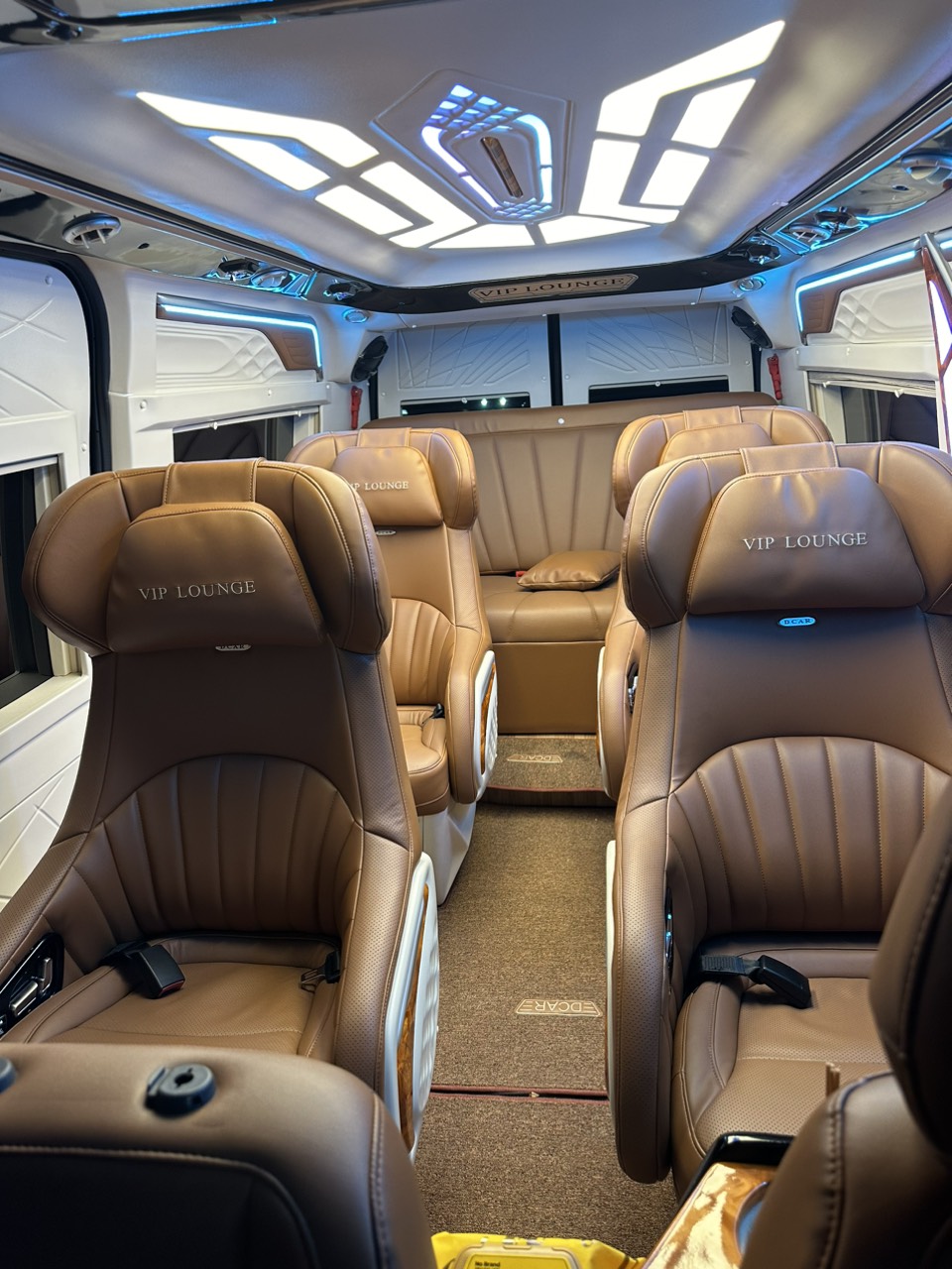 ASM Car Rental: Cho Thuê Xe Limousine Đi Cần Thơ Từ HCM - Hành Trình Thoải Mái, Tiện Nghi