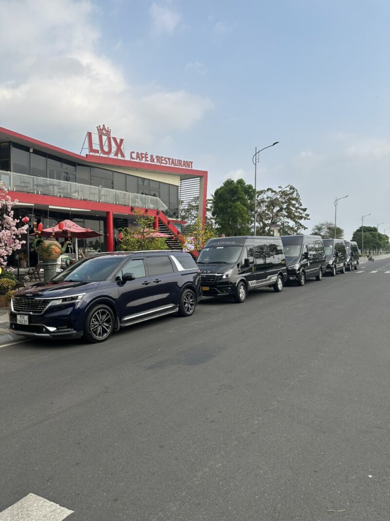 Thuê Xe Limousine Đi Tỉnh - Trải Nghiệm An Toàn, Tiện Nghi Cùng ASM Car Rental