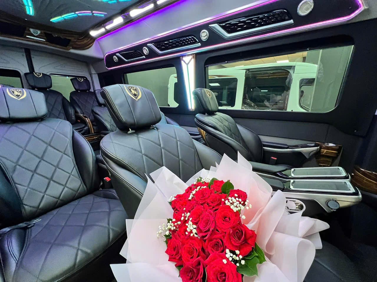 Thuê Xe Limousine 1 Chiều Đi Amiana Nha Trang