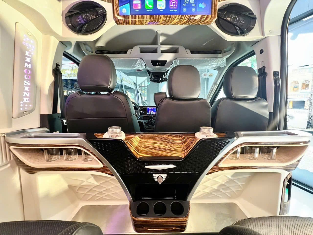 Xe Limousine 1 Chiều Đến Sea Links Beach Hotel Mũi Né
