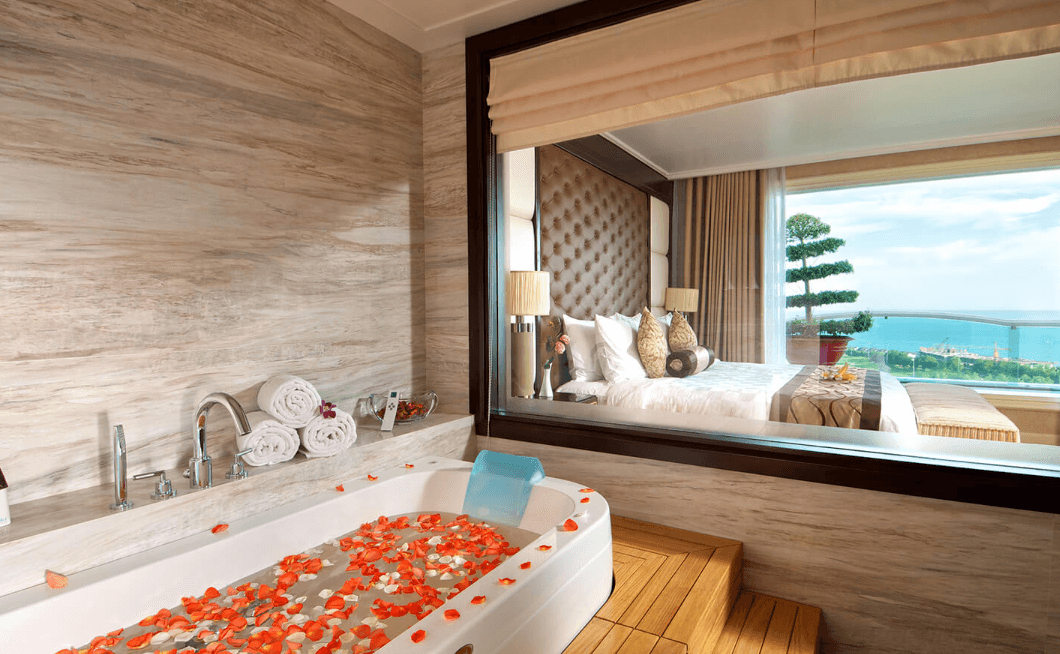 Xe Limousine 1 Chiều Đến Sea Links Beach Hotel Mũi Né