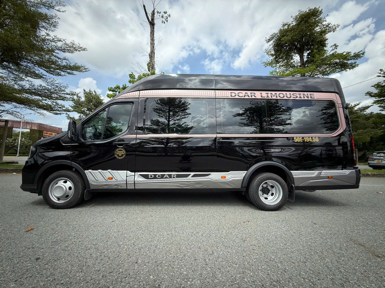 Thuê Xe Limousine Long Thành – Xe Tiện Nghi Cho Các Cuộc Gặp Gỡ Quan Trọng