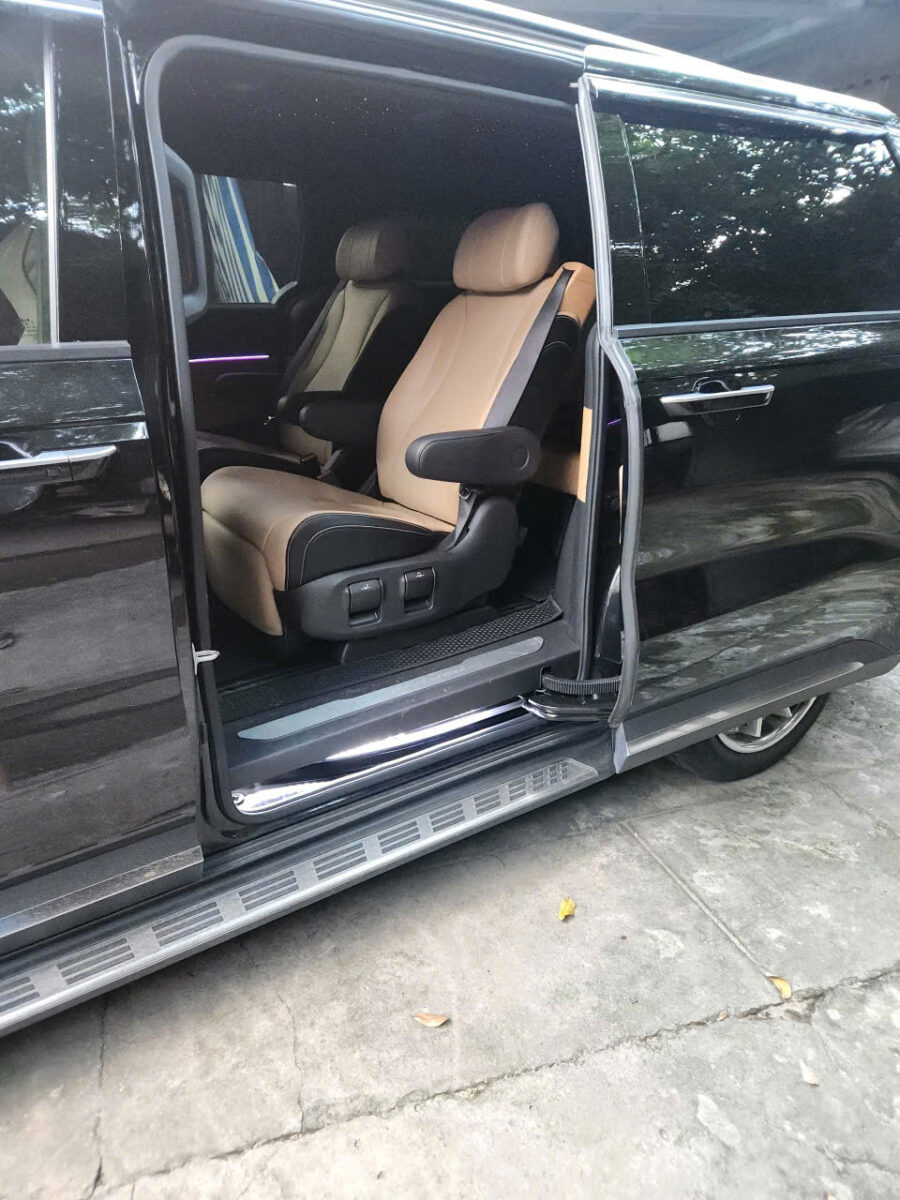 Thuê Limousine Sân Bay Long Thành Cho Đoàn Khách VIP