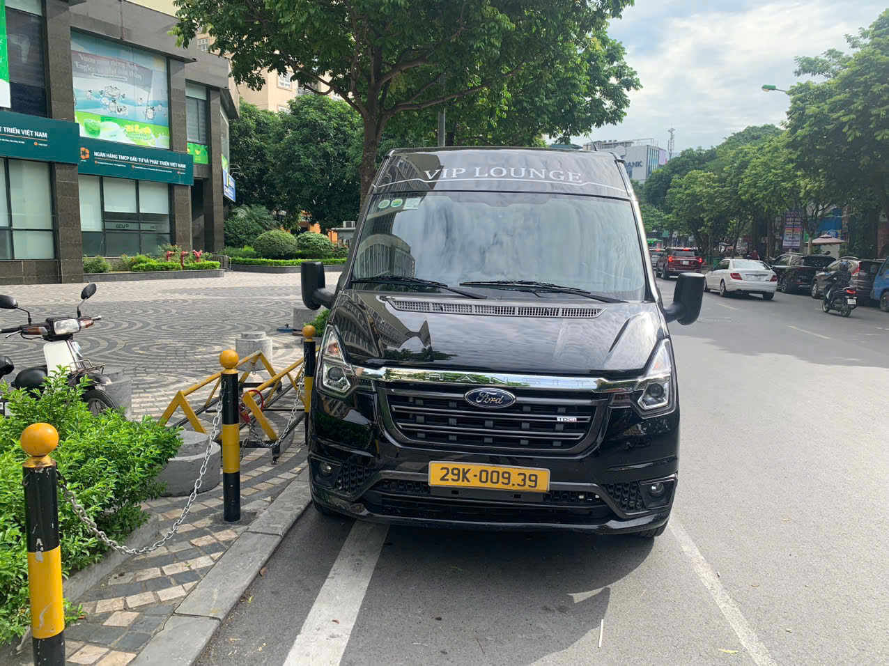 Dịch Vụ Đón – Tiễn Sân Bay Limousine 1 Chiều Tại ASM Car Rental