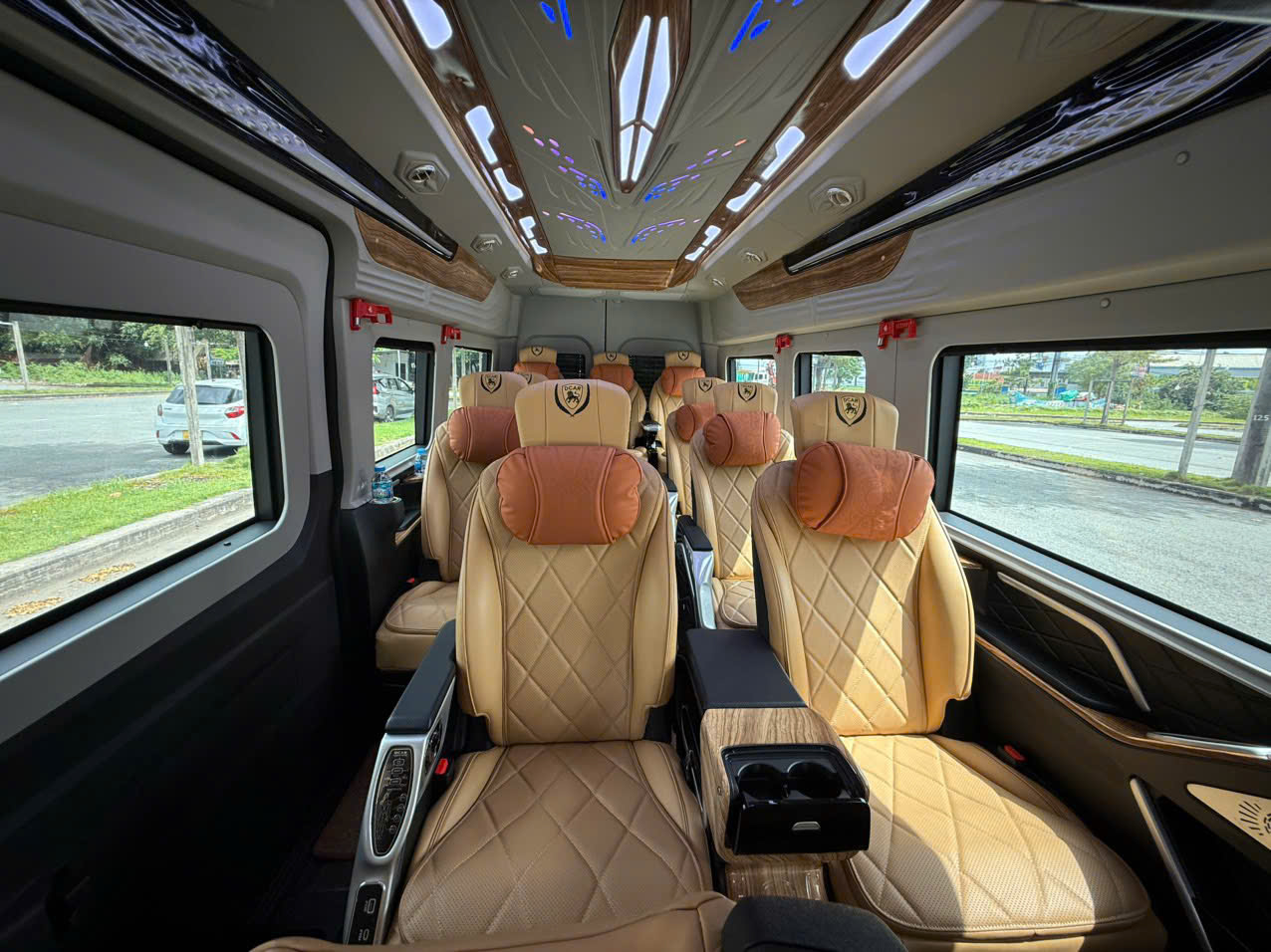 Hành Trình Chậm Tại Cố Đô Ninh Bình 3 Ngày 2 Đêm: Khi Di Chuyển Bằng Limousine Là Một Sự Tận Hưởng