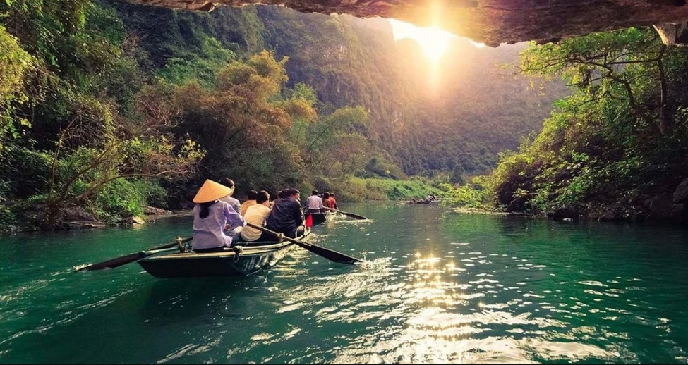 Hành Trình Du Lịch Bằng Xe Limousine: Hà Nội - Ninh Bình - Hạ Long (3 Ngày 2 Đêm)