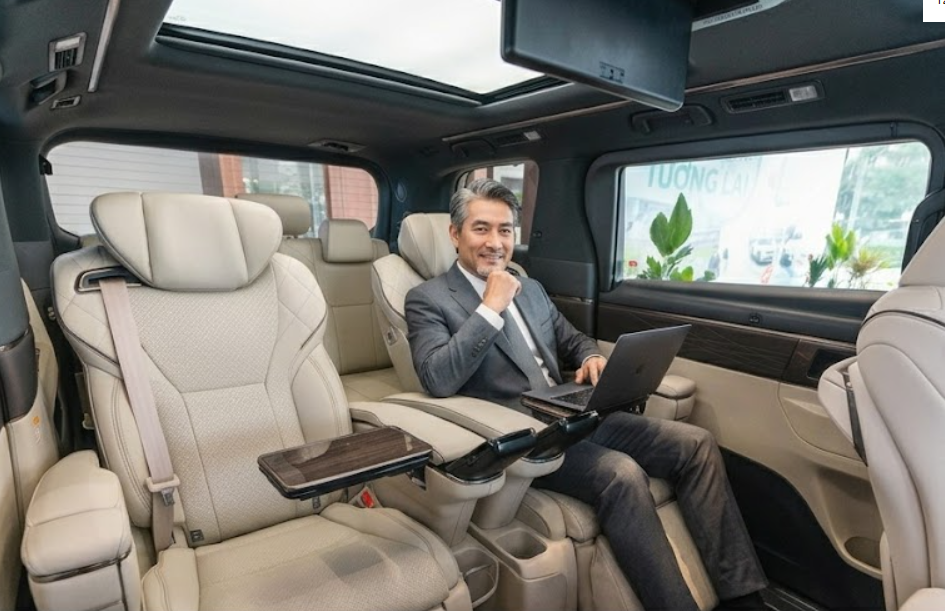 Giải Pháp Thuê Đội Xe Alphard Cho Đoàn Đông Người