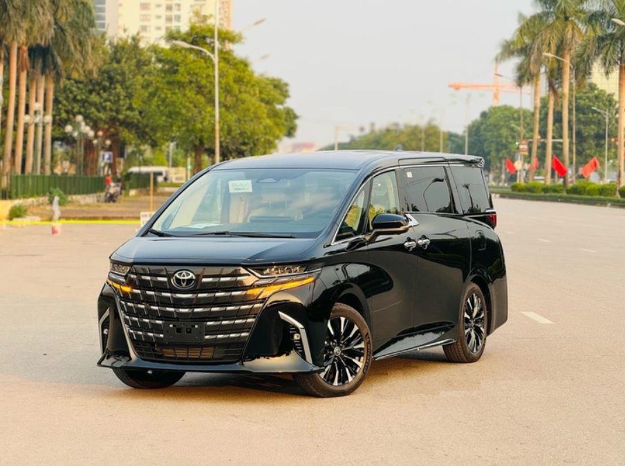 Lựa Chọn Thông Minh Với Xe Toyota Alphard Cho Lịch Trình Sếp Của Bạn